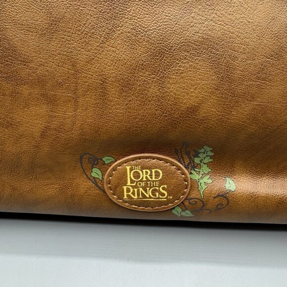 Her Universe The Lord Of The Rings One Ring Leaves Messenger Bag NEW - Picture 3 of 8